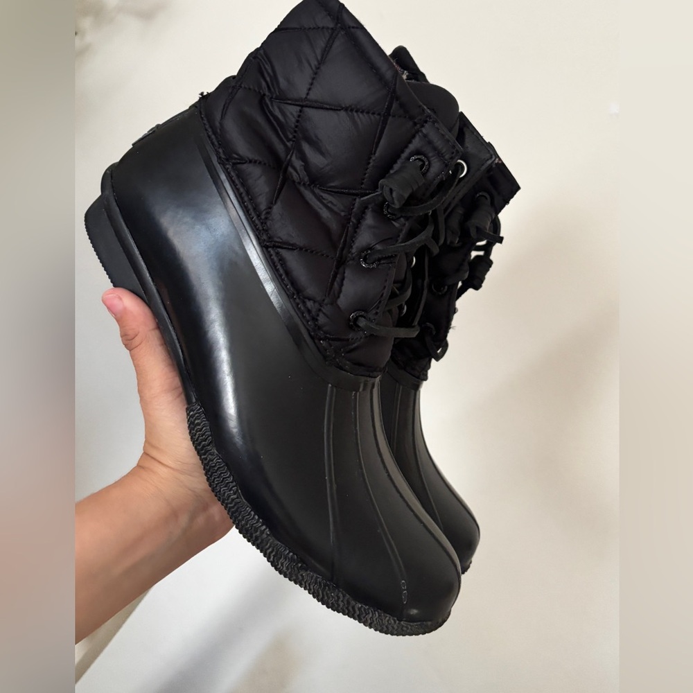 Sperry Black Quilted Winter Boots